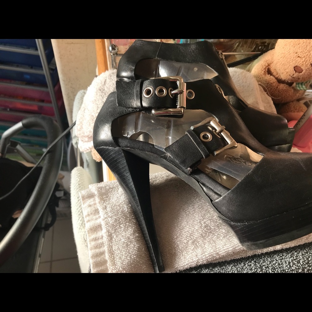 Black silver hard wear Michael Kors heels size 6 - Picture 7 of 8